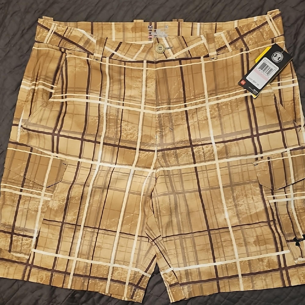 Under Armour Tan and Brown Cargo Shorts